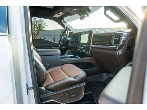 Used 2025 Ford F250 King Ranch w/ Chrome Package AWD/4WD image 18