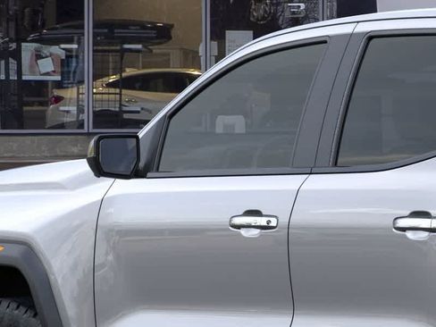 New 2026 GMC Canyon Denali AWD/4WD image 12