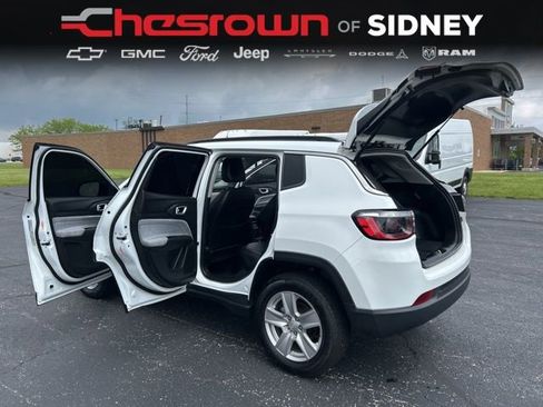 Used 2022 Jeep Compass Latitude AWD/4WD image 21