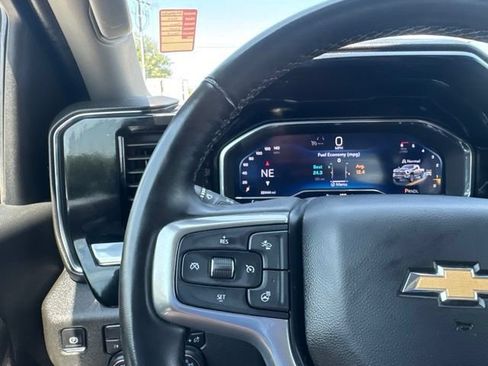 Used 2025 Chevrolet Silverado 2500 LT w/ Convenience Package AWD/4WD image 18
