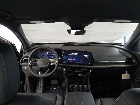 New 2026 Chevrolet Traverse LT w/ Midnight/Sport Edition image 5