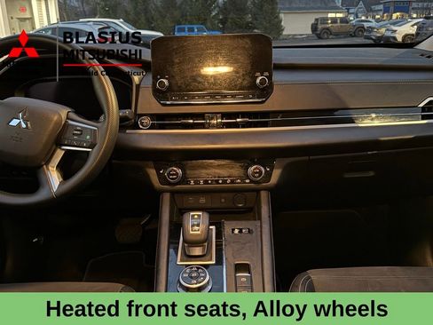 Used 2024 Mitsubishi Outlander 4WD Plug-In Hybrid image 16
