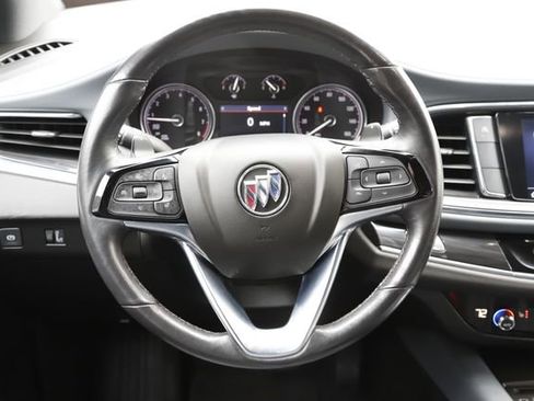 Used 2022 Buick Enclave Essence image 20