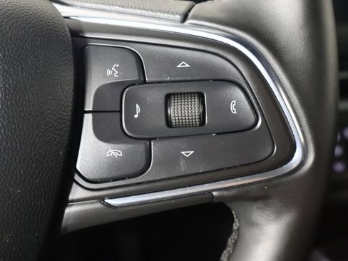 Used 2025 Buick Envista Preferred w/ Convenience I Package FWD image 35
