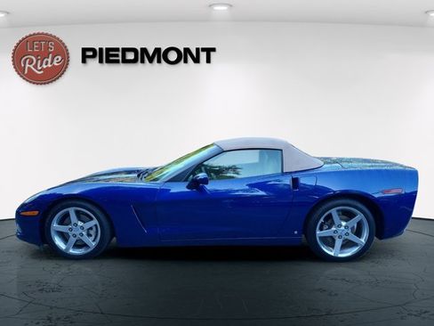 Used 2006 Chevrolet Corvette Convertible w/ Preferred Equipment Group RWD image 8