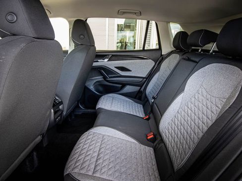 Certified 2025 Volkswagen Tiguan S image 24