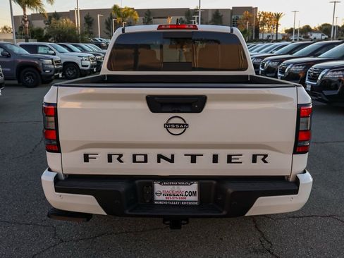 New 2026 Nissan Frontier SV w/ Tow Package image 5