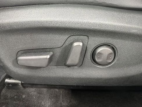 Used 2022 Kia Niro EX w/ Cold Weather Package FWD image 21