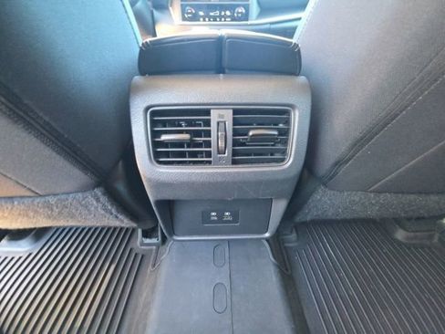 Used 2023 Nissan Rogue SV image 25