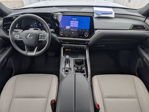 Used 2025 Lexus TX 350 FWD w/ Convenience Package image 17
