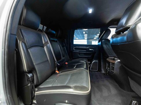 Used 2019 RAM 2500 Laramie AWD/4WD image 13