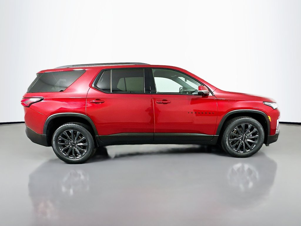 Used 2023 Chevrolet Traverse RS w/ LPO, Floor Liner Package AWD/4WD image 4