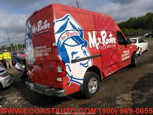 Used 2012 Nissan NV 2500 SV w/ Side Curtain Airbag Pkg image 2