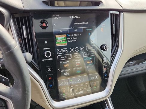 Used 2023 Subaru Outback Limited image 16