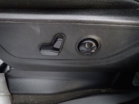 Used 2019 RAM 1500 Big Horn image 18