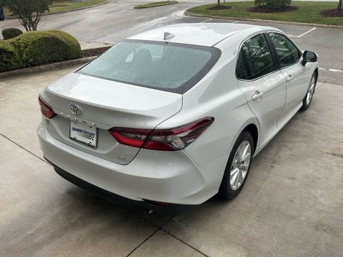 Used 2023 Toyota Camry LE w/ Convenience Package FWD image 10