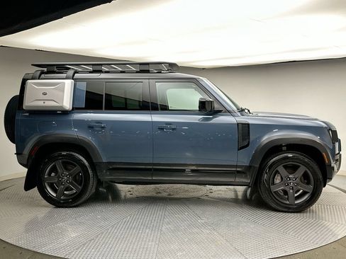Used 2023 Land Rover Defender 110 X-Dynamic SE AWD/4WD image 14