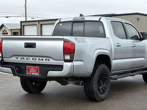 Used 2022 Toyota Tacoma SR w/ SR Convenience Package image 6