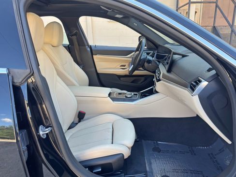 Used 2023 BMW i4 eDrive35 w/ Premium Package RWD image 16