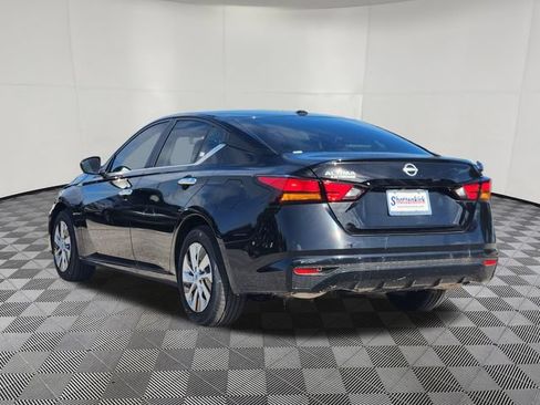 Used 2025 Nissan Altima 2.5 S FWD image 8