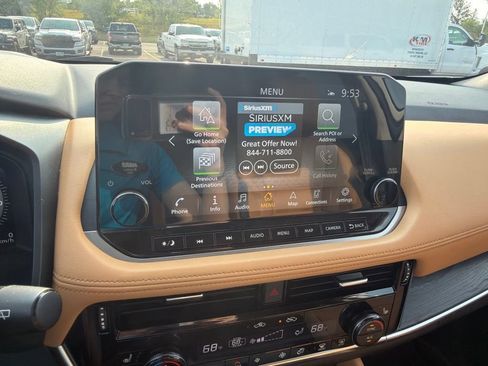 Used 2022 Nissan Rogue Platinum w/ Head-Up Display Package AWD/4WD image 13