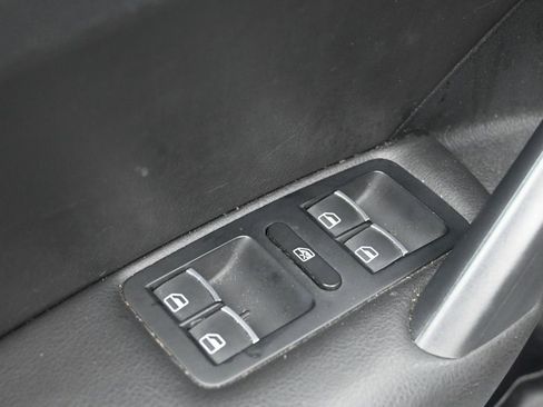 Used 2014 Volkswagen Passat TDI SE FWD image 14