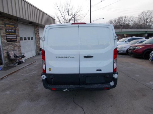Used 2018 Ford Transit 250 148 Low Roof w/ Exterior Upgrade Package image 4