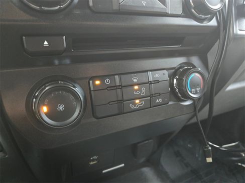 Used 2018 Ford F150 XLT w/ Trailer Tow Package image 17