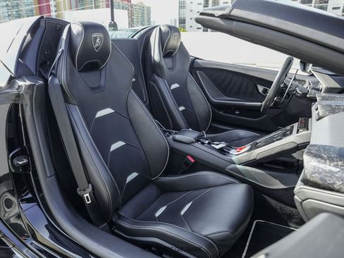 Used 2020 Lamborghini Huracan EVO AWD/4WD image 37