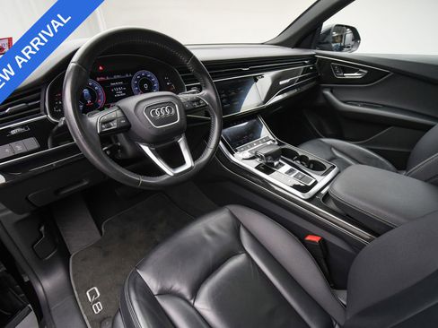 Used 2019 Audi Q8 Premium w/ Convenience Package image 12