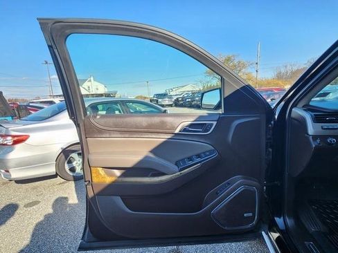 Used 2016 GMC Yukon XL Denali w/ Open Road Package image 9