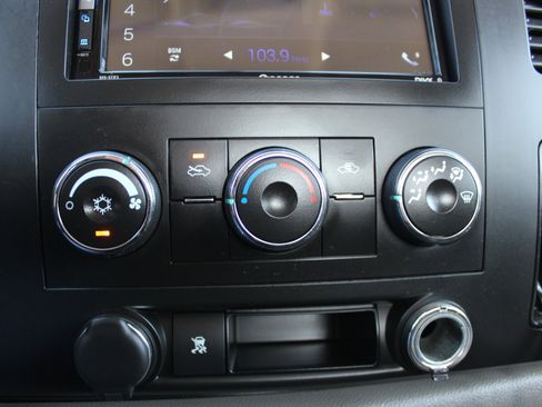 Used 2010 Chevrolet Silverado 1500 W/T AWD/4WD image 27
