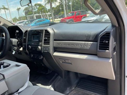 Used 2018 Ford F250 XL w/ Power Equipment Group AWD/4WD image 23