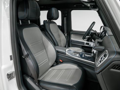 Used 2025 Mercedes-Benz G 580 w/ EQ Technology image 22