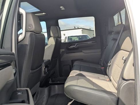 Used 2022 Chevrolet Silverado 1500 ZR2 w/ Technology Package AWD/4WD image 25