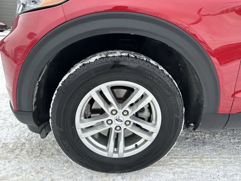 Used 2023 Ford Explorer XLT w/ Equipment Group 202A image 20