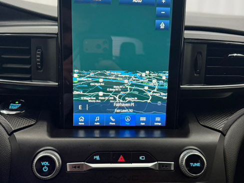 Used 2020 Ford Explorer ST w/ Premium Technology Package AWD/4WD image 29