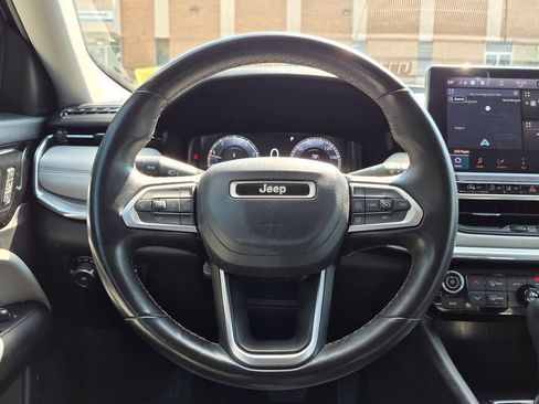 Used 2022 Jeep Compass Limited w/ Elite Group AWD/4WD image 14