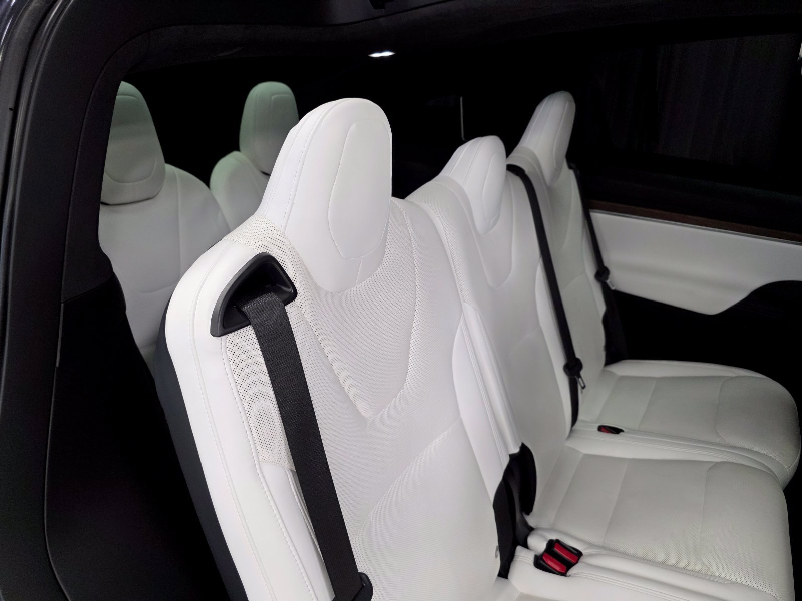 Used 2023 Tesla Model X AWD/4WD image 37