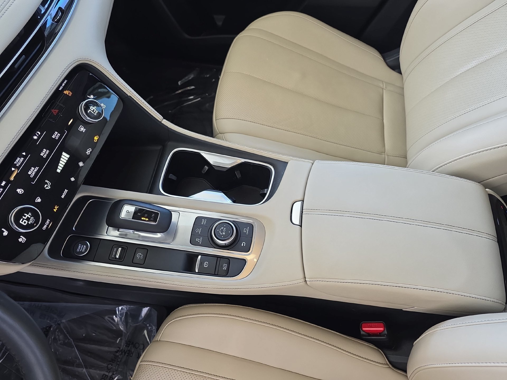 Certified 2024 INFINITI QX60 Luxe w/ Performance Audio Package FWD image 25