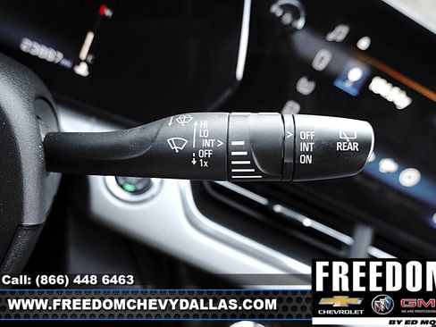Certified 2025 Chevrolet Trax LT w/ Driver Confidence Package FWD image 23