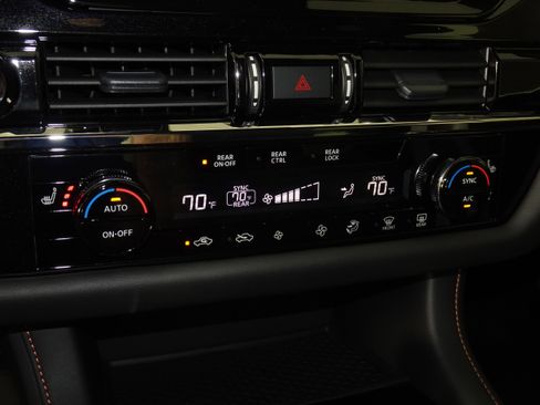 New 2025 Nissan Pathfinder Rock Creek image 29