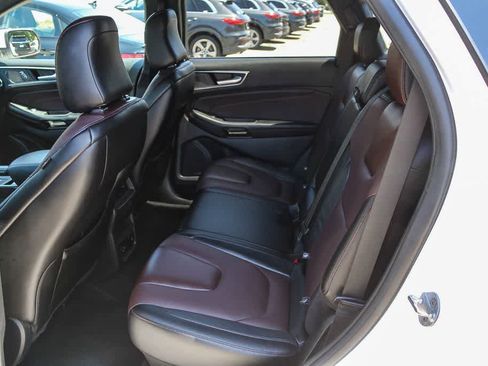 Used 2022 Ford Edge Titanium w/ Equipment Group 301A AWD/4WD image 17