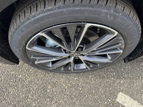 New 2026 Toyota Prius XLE image 16