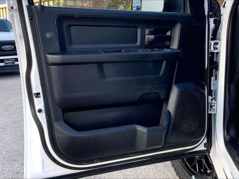 Used 2018 RAM 2500 Tradesman image 21