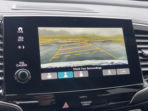 Certified 2024 Honda Passport Black Edition image 14