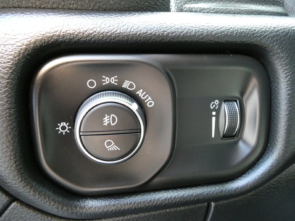 Used 2021 RAM 1500 Big Horn AWD/4WD image 26