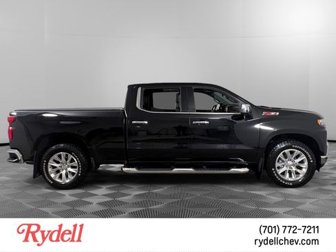 Used 2022 Chevrolet Silverado 1500 LTZ w/ LTZ Premium Package image 6