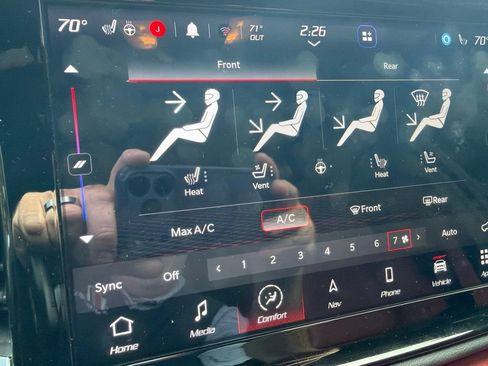 Used 2023 Dodge Durango SRT AWD/4WD image 25