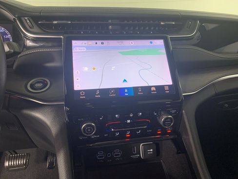 Used 2022 Jeep Grand Cherokee L Overland w/ Luxury Tech Group IV image 26